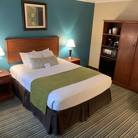 Best Western Plus Traverse City Extérieur photo