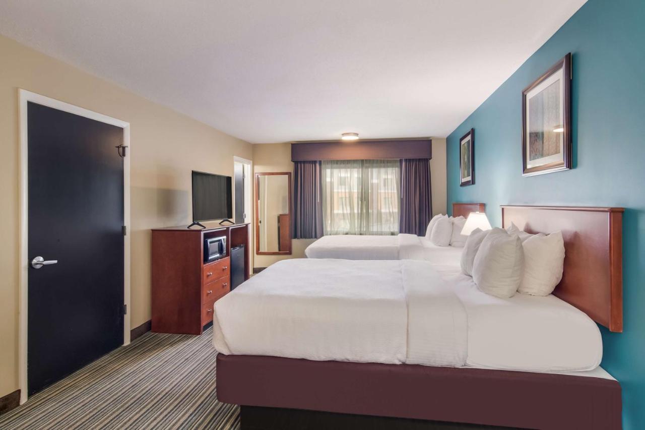Best Western Plus Traverse City Extérieur photo