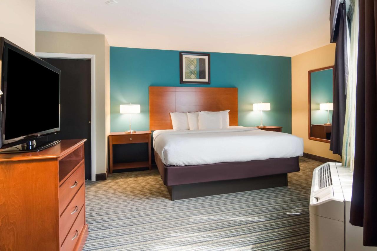 Best Western Plus Traverse City Extérieur photo
