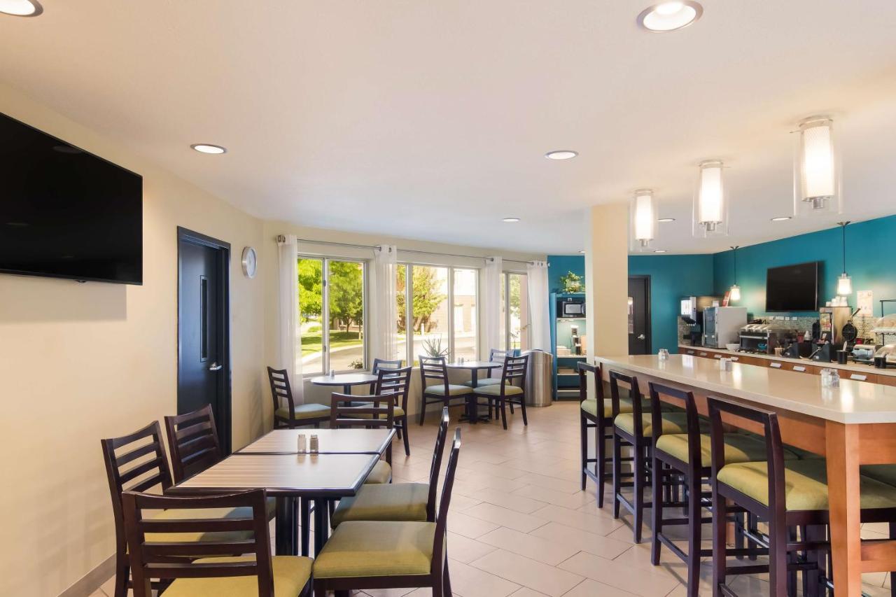 Best Western Plus Traverse City Extérieur photo