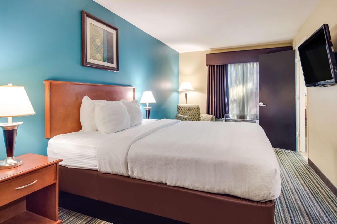 Best Western Plus Traverse City Extérieur photo