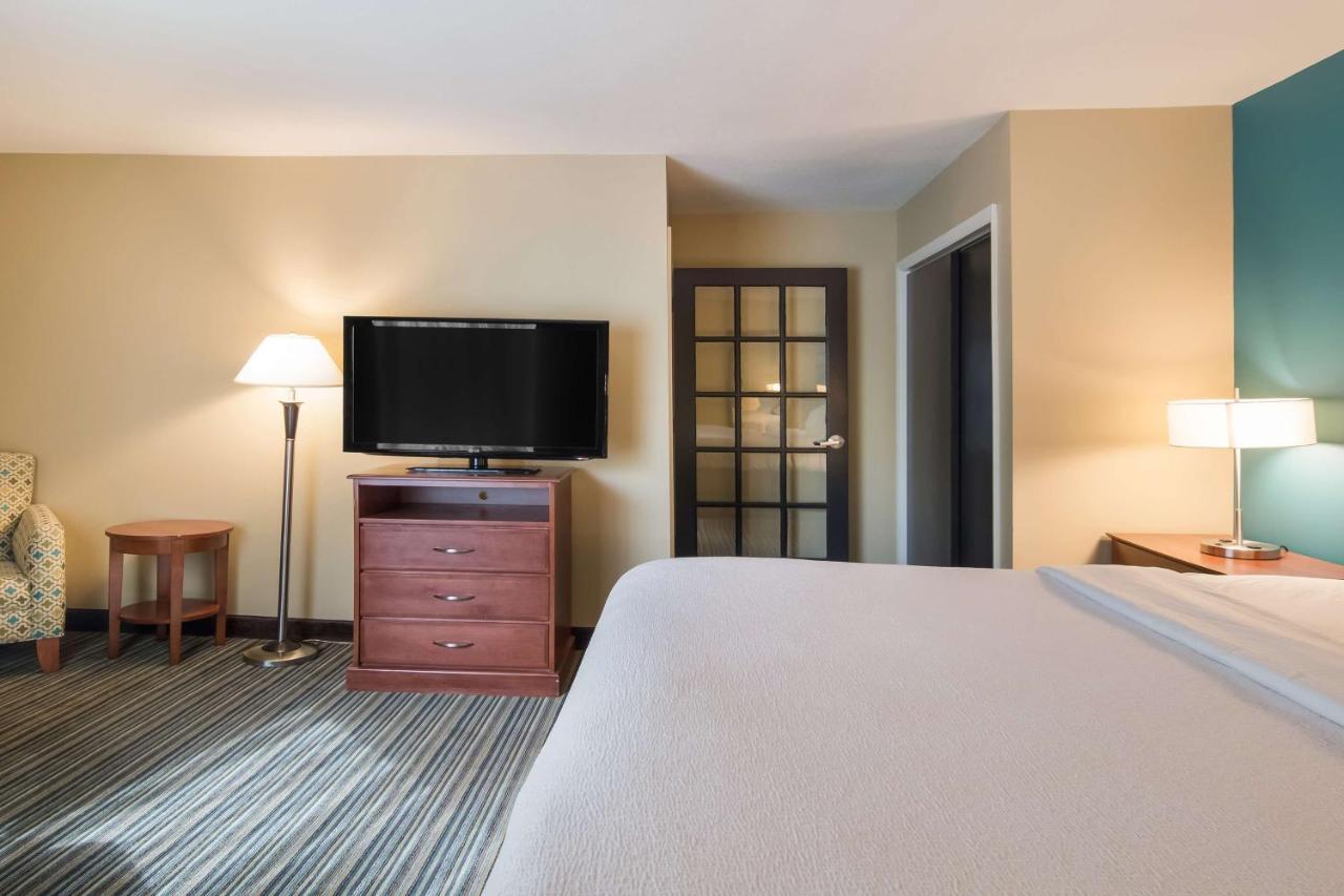 Best Western Plus Traverse City Extérieur photo
