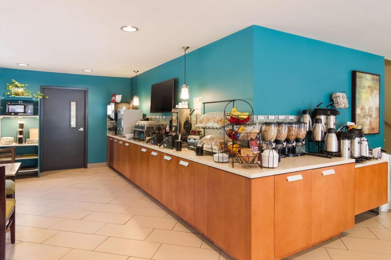 Best Western Plus Traverse City Extérieur photo