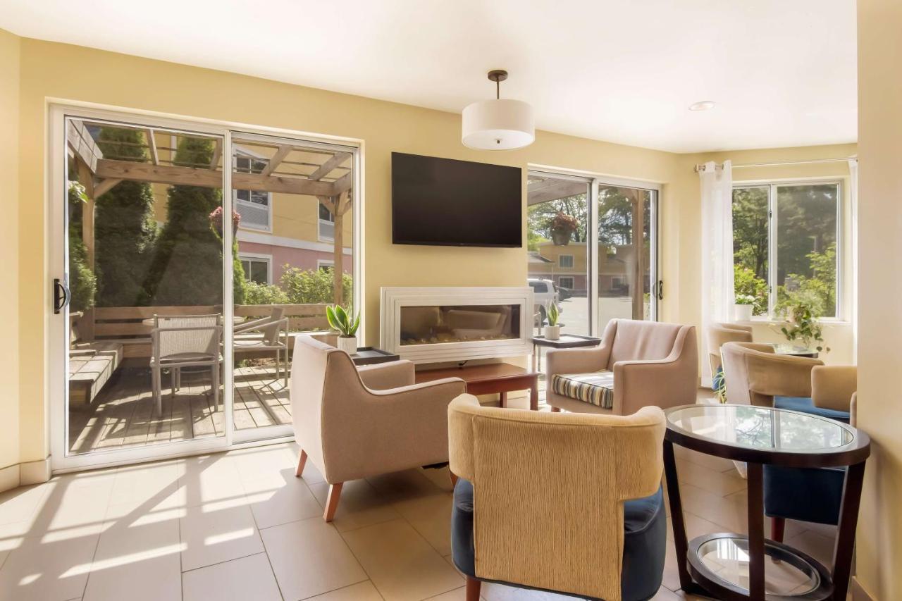 Best Western Plus Traverse City Extérieur photo