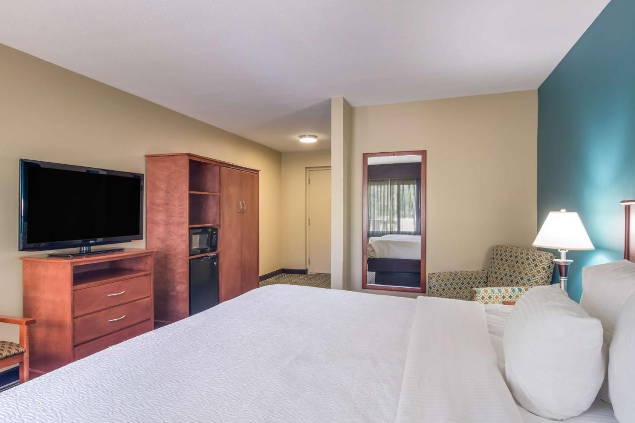 Best Western Plus Traverse City Extérieur photo