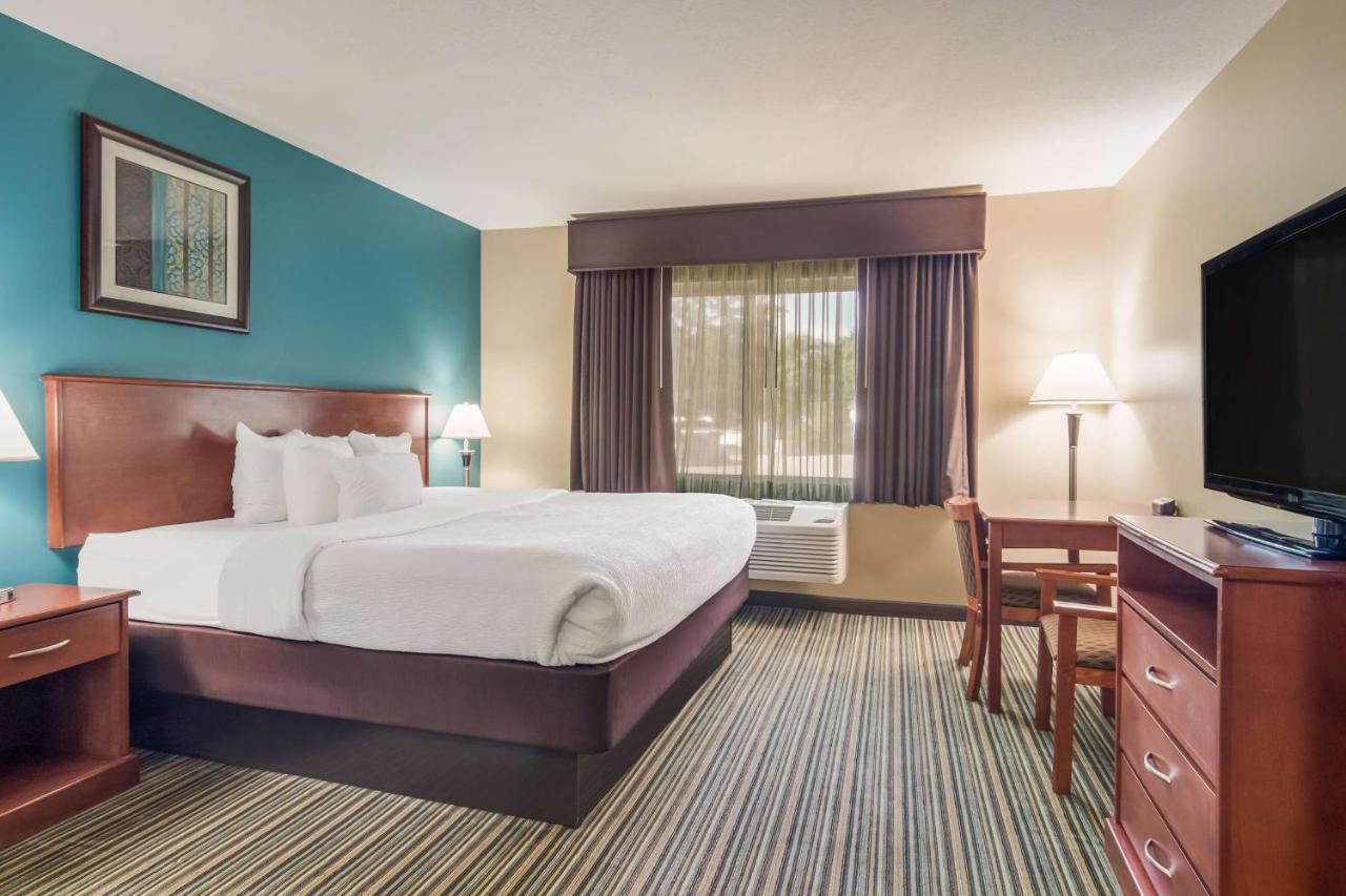 Best Western Plus Traverse City Extérieur photo