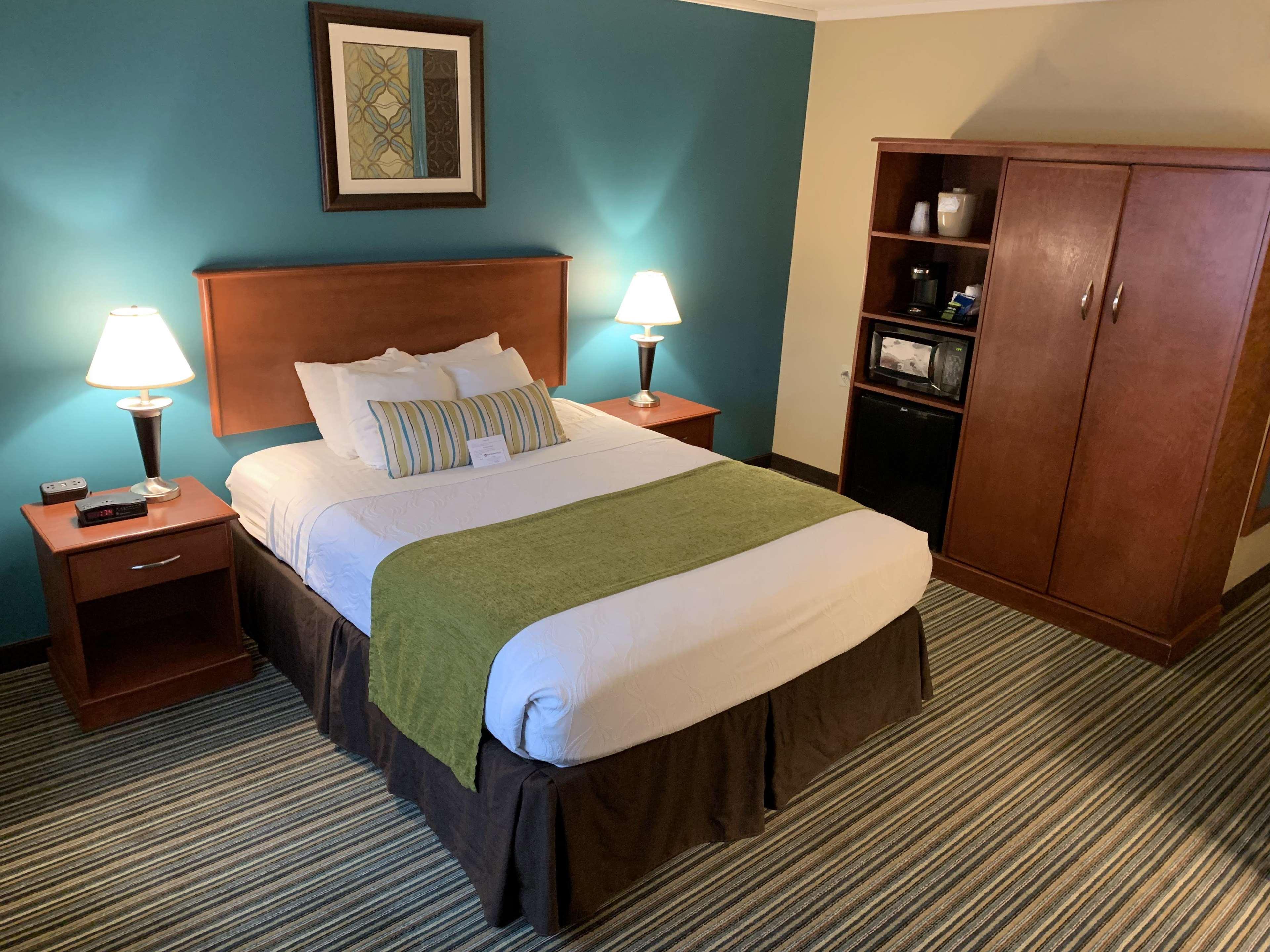 Best Western Plus Traverse City Extérieur photo