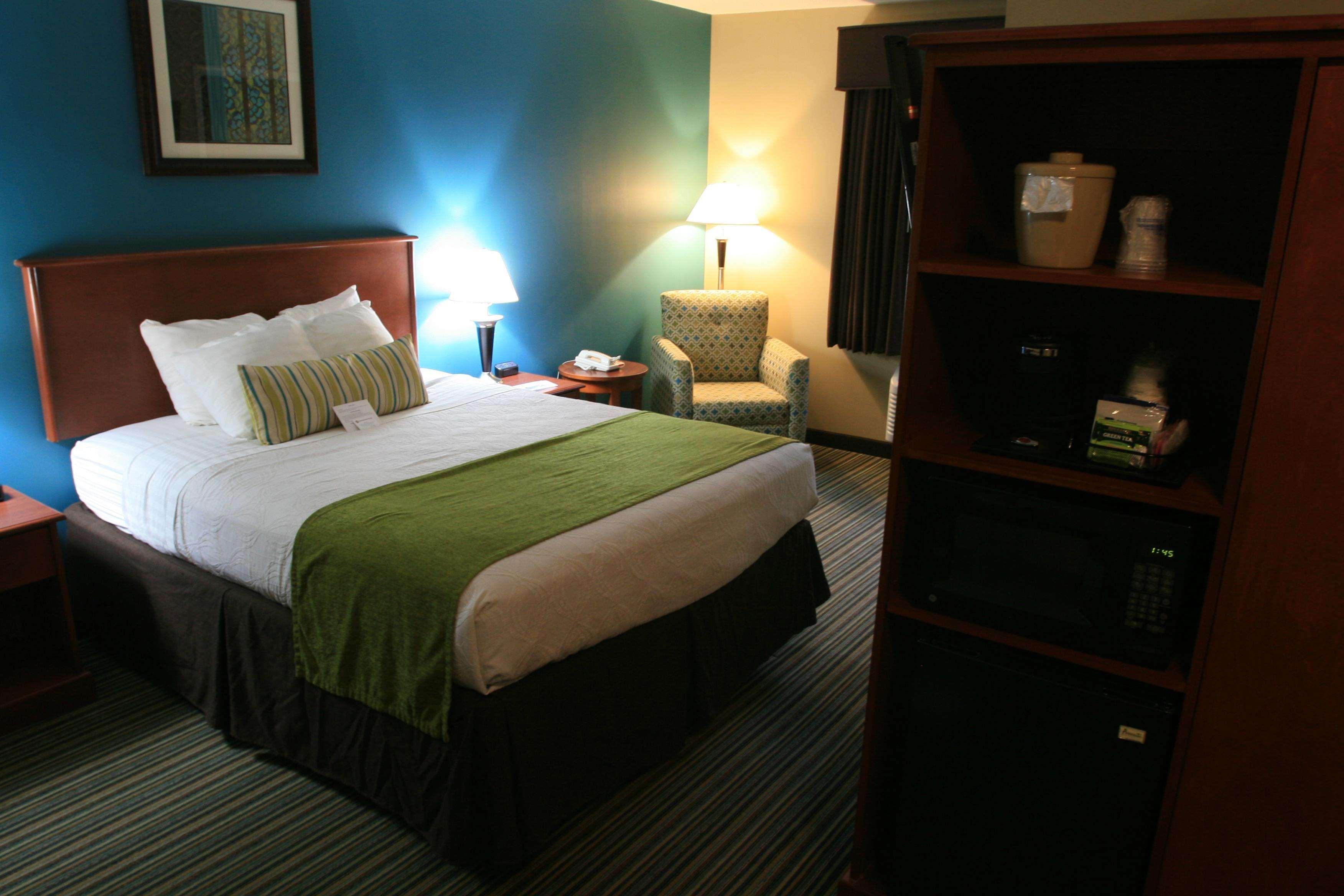 Best Western Plus Traverse City Extérieur photo