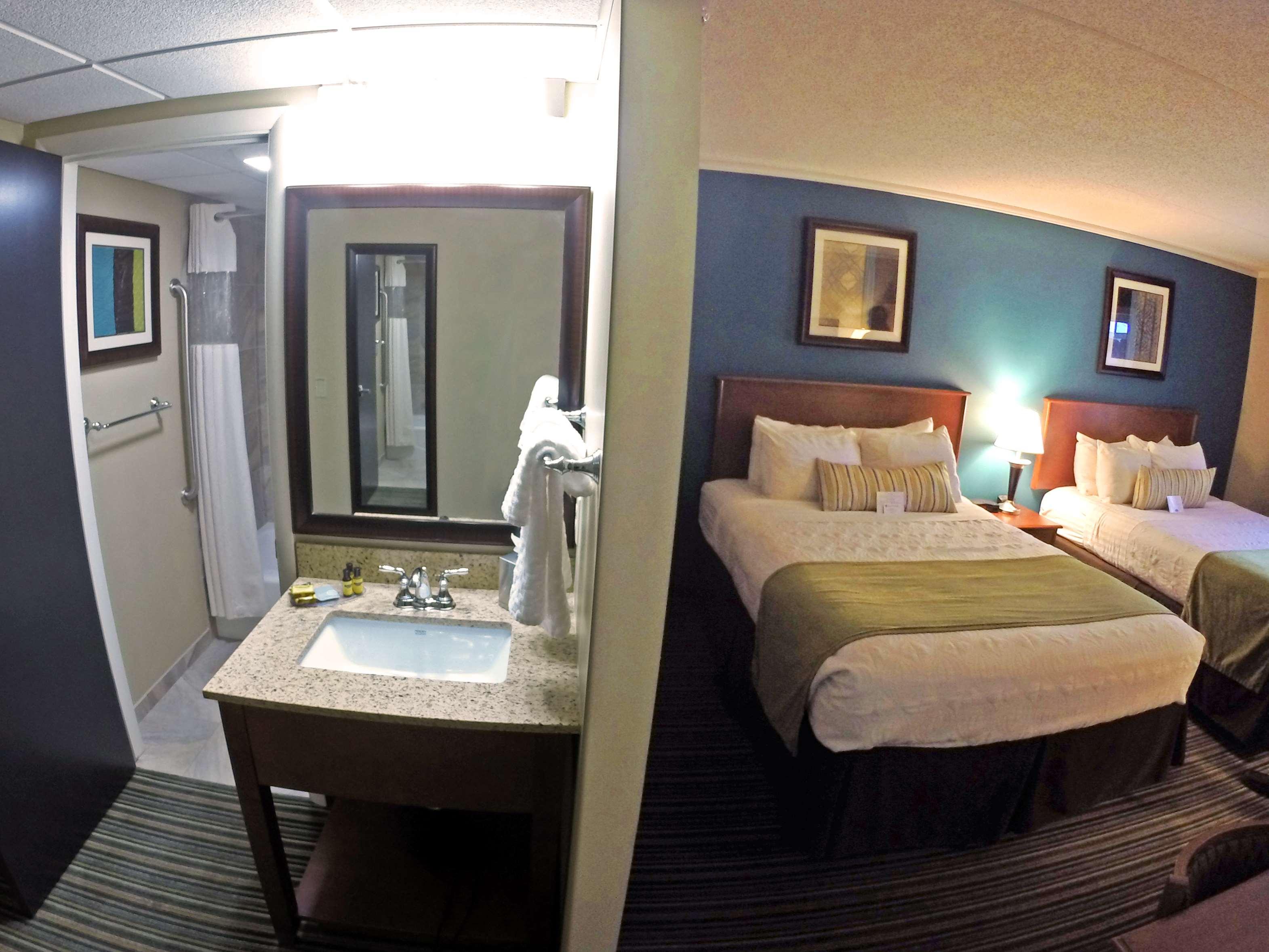 Best Western Plus Traverse City Extérieur photo