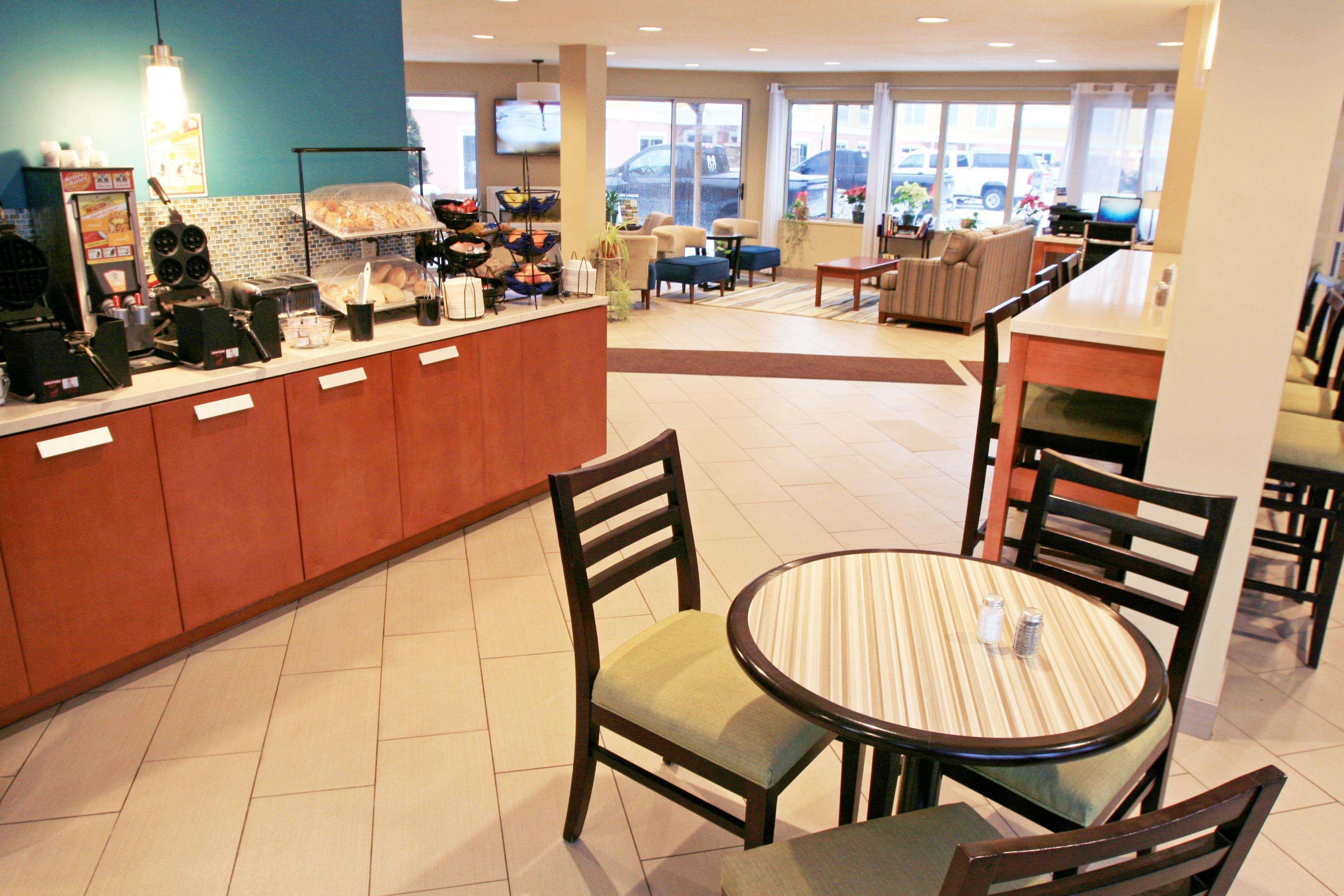 Best Western Plus Traverse City Extérieur photo
