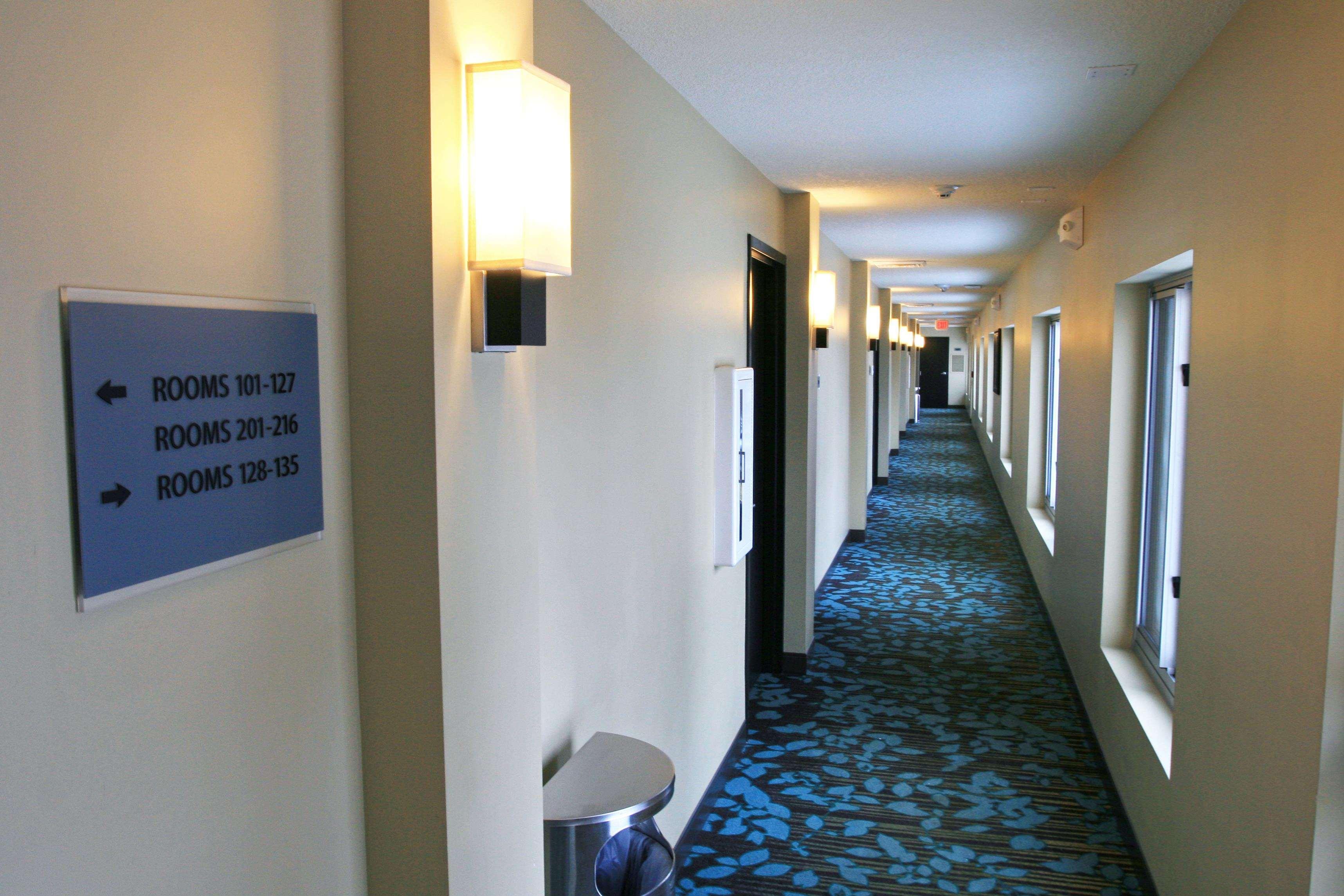 Best Western Plus Traverse City Extérieur photo