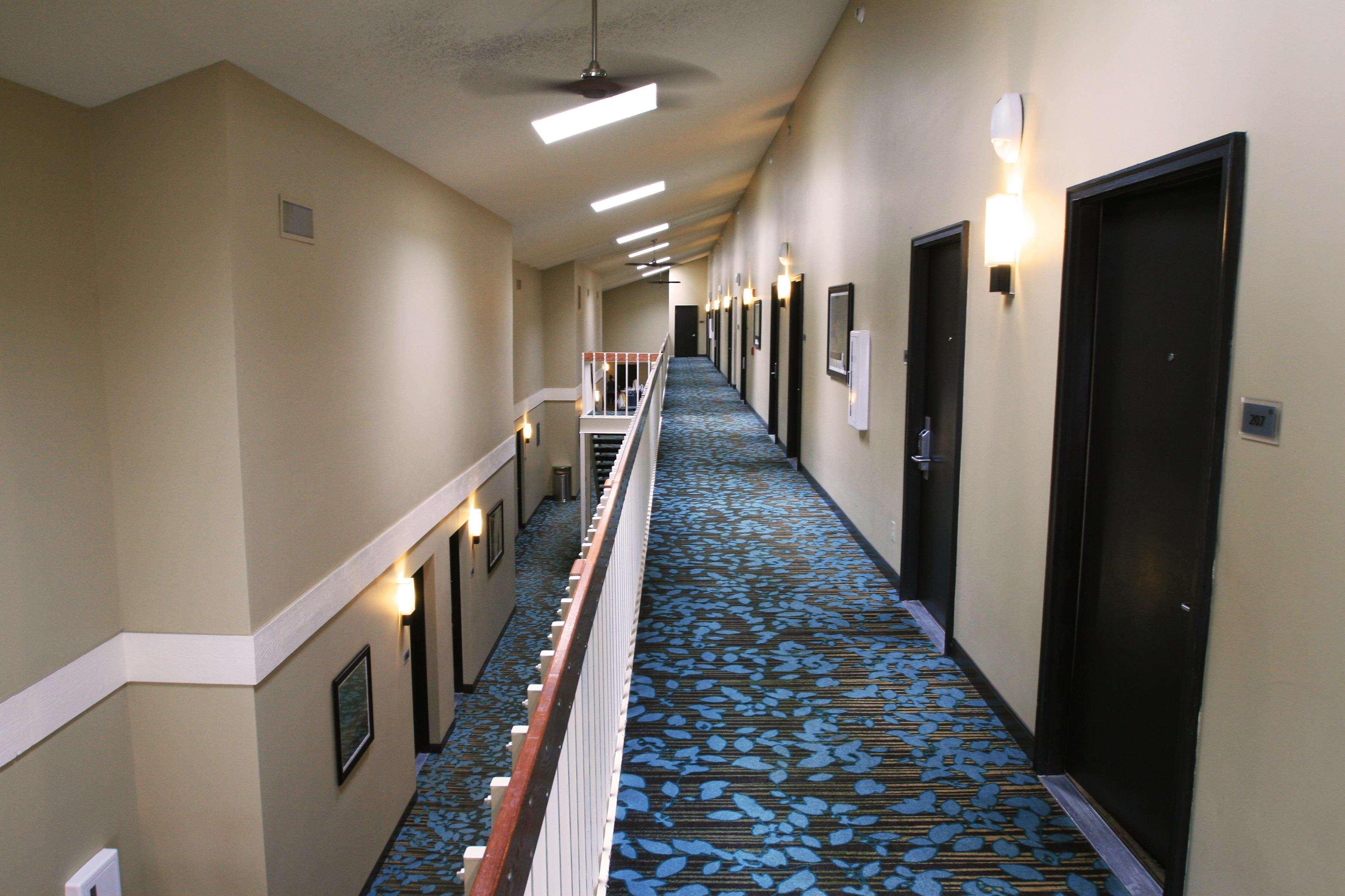 Best Western Plus Traverse City Extérieur photo